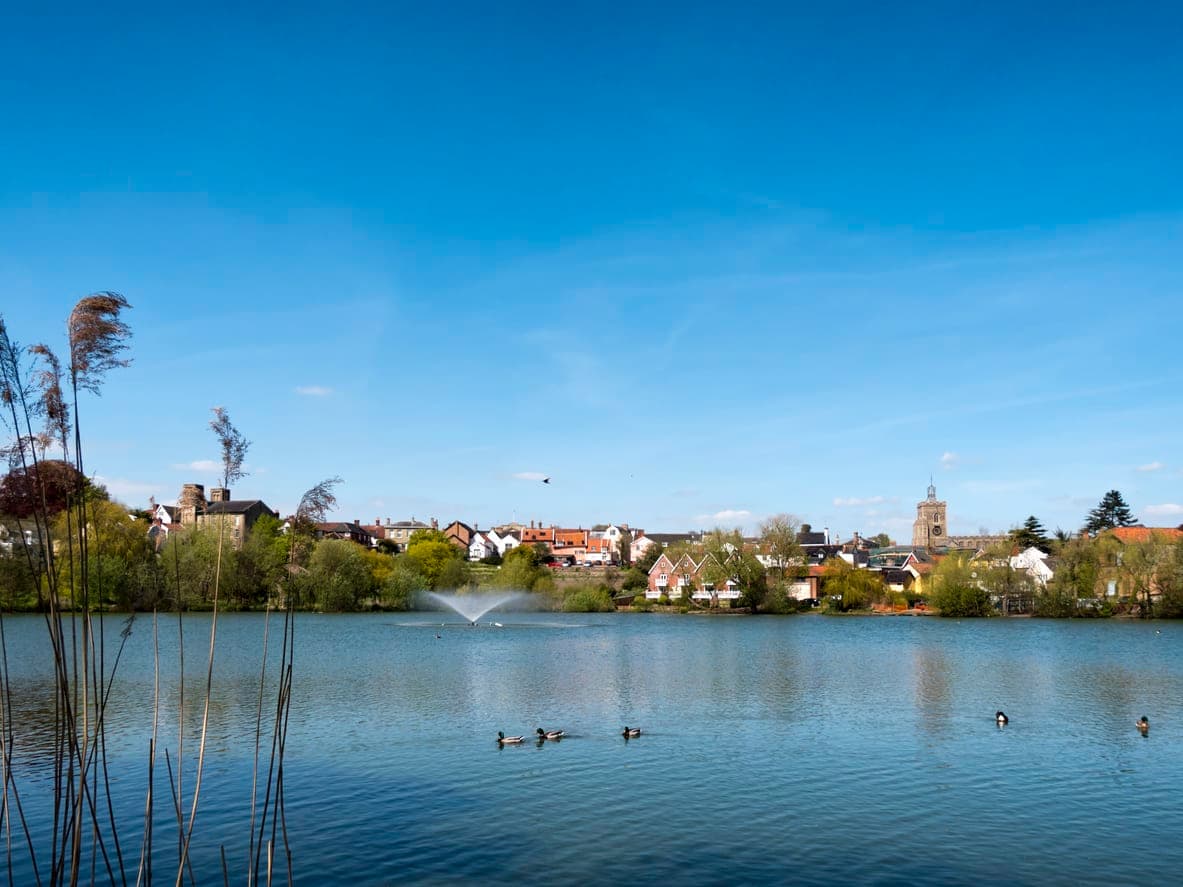 A view of Diss overlooking Diss Mere showing the location which 1st Response Drainage provides drainage services